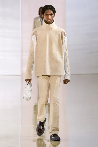Look 29